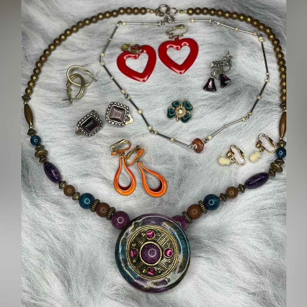 9 Piece Jewelry Lot - Some Vintage